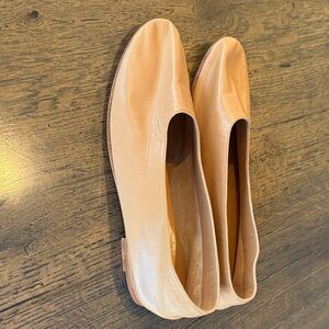 Chic Camel Glove Leather Women's Loafers